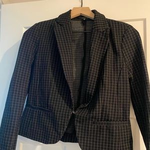 Amanda and Chelsea blazer